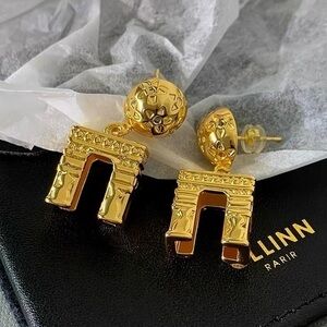 - 18K GP Arc de Triomphe earrings